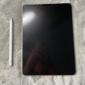 Pink Ipad Mini (5th generation) + Ipad pencil (2nd generation)